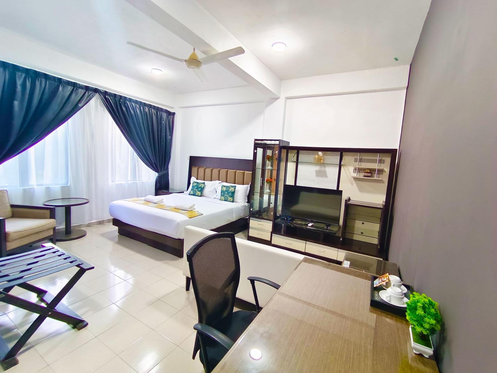 Salaam Suites Hotel Kota Bharu Exterior foto